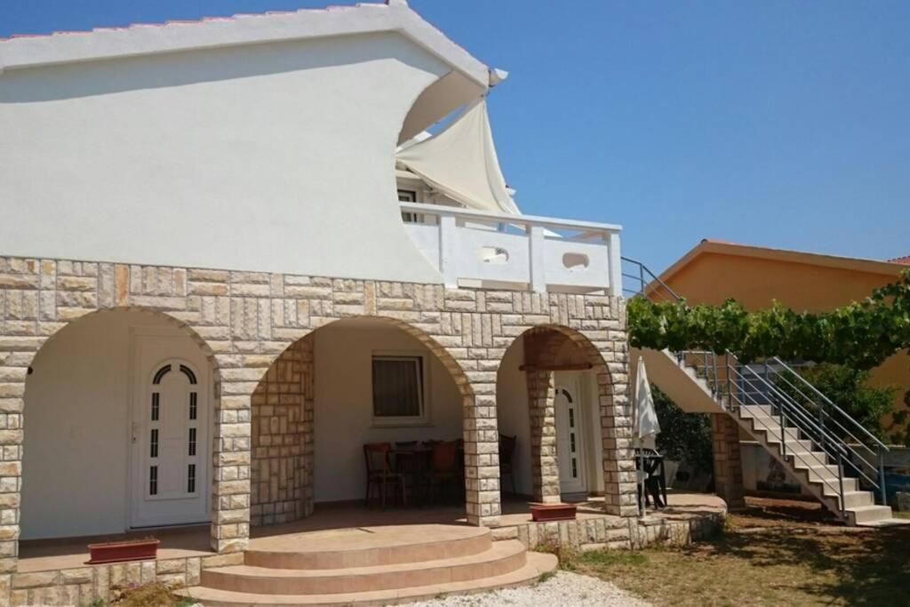 Apartment Vir Exterior foto